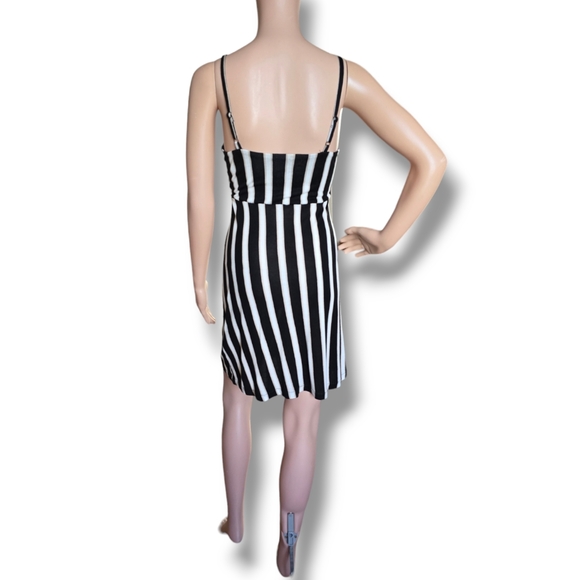 H&M Women's Striped Print Knotted Front Cami Dress Black/White/Tan - Picture 8 of 16